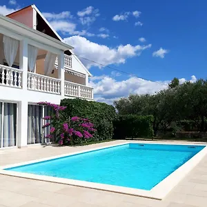 Holiday Emma Ferienhaus Debeljak