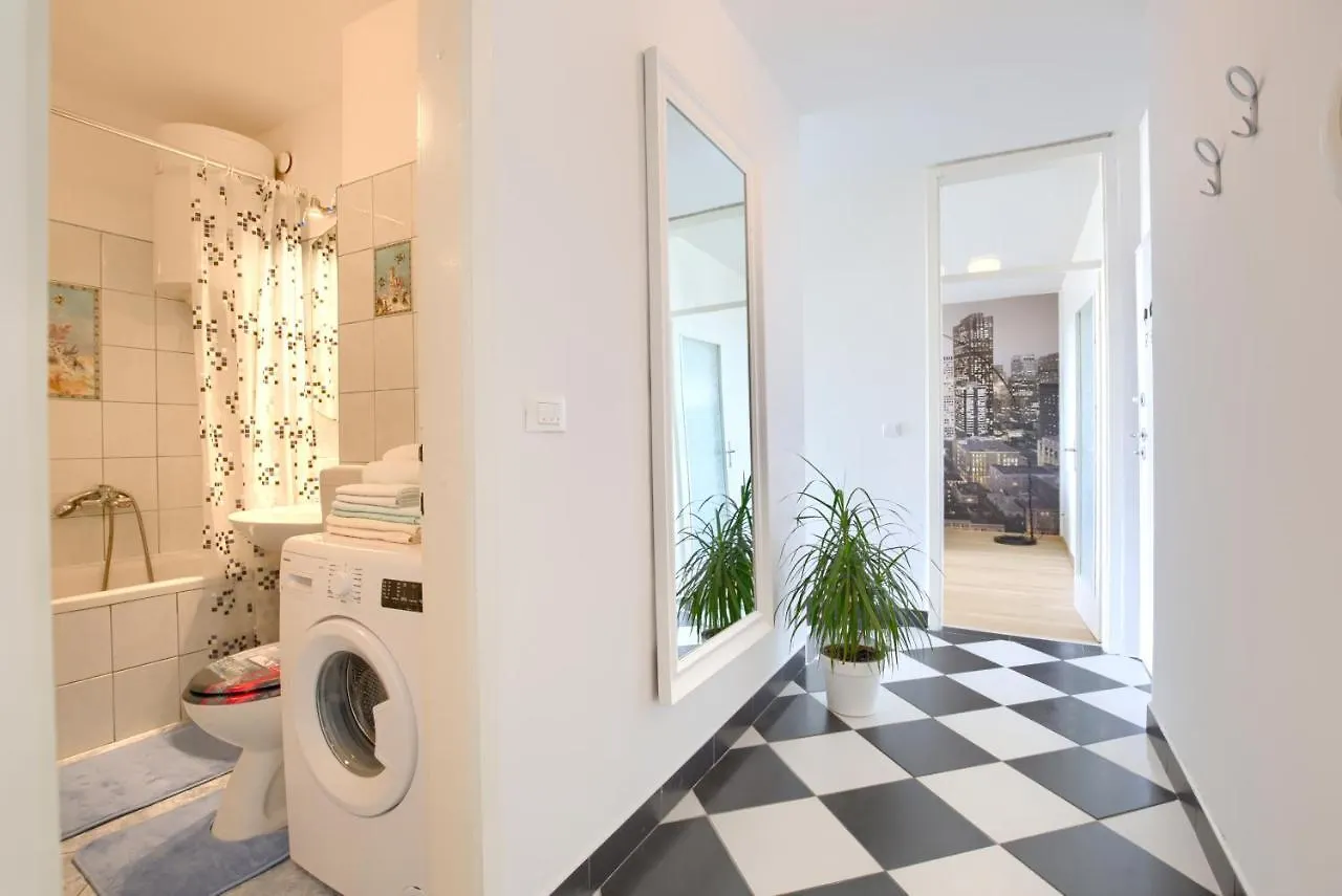 Apartment Vedrana Pula 0*,  Kroatien