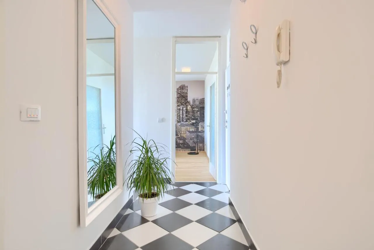 Apartment Vedrana Pula